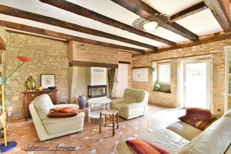 Maison de caractère à vendre 5 pièces  (47) - photo 5