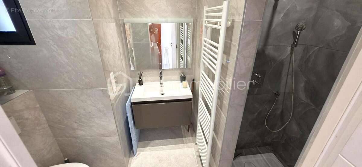 Appartement à ROQUEBRUNE-CAP-MARTIN