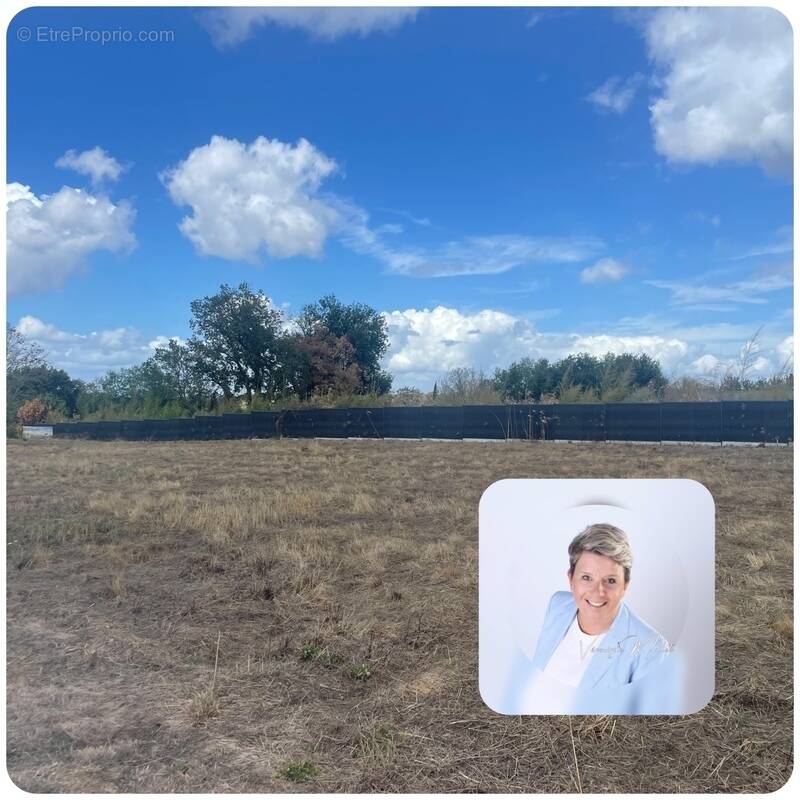 Terrain à CAMBLANES-ET-MEYNAC