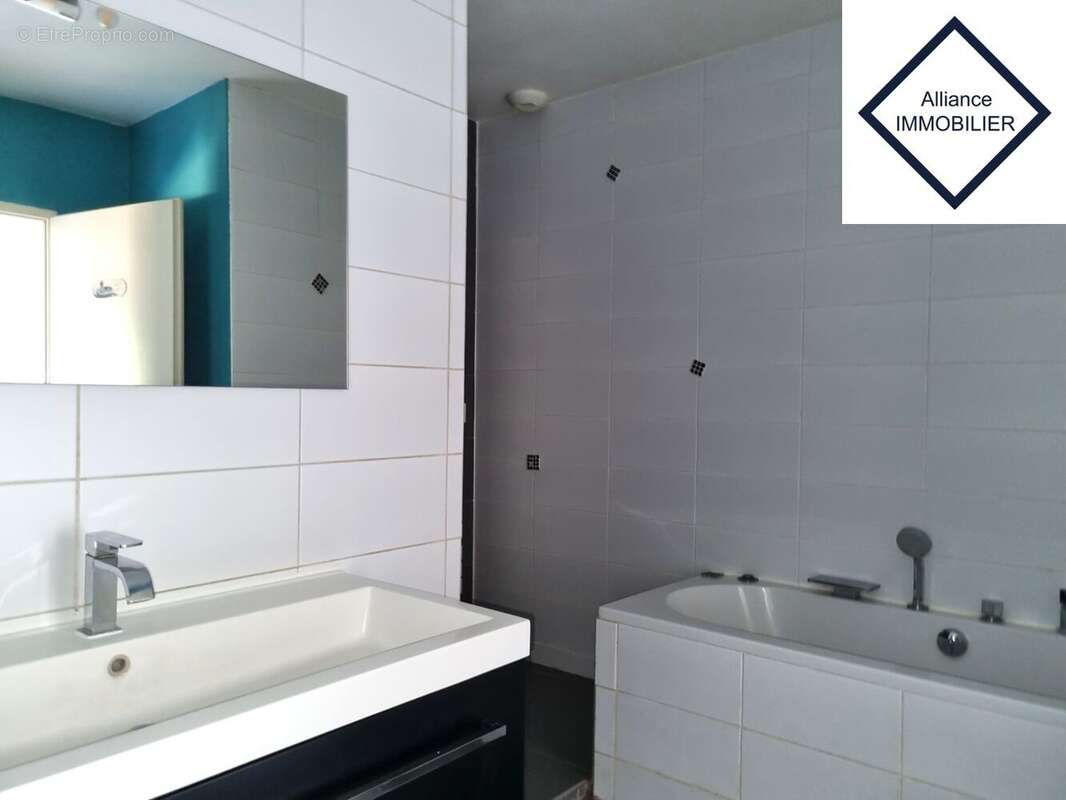Maison 100 m² à Montauban-De-Bretagne  - photo 9