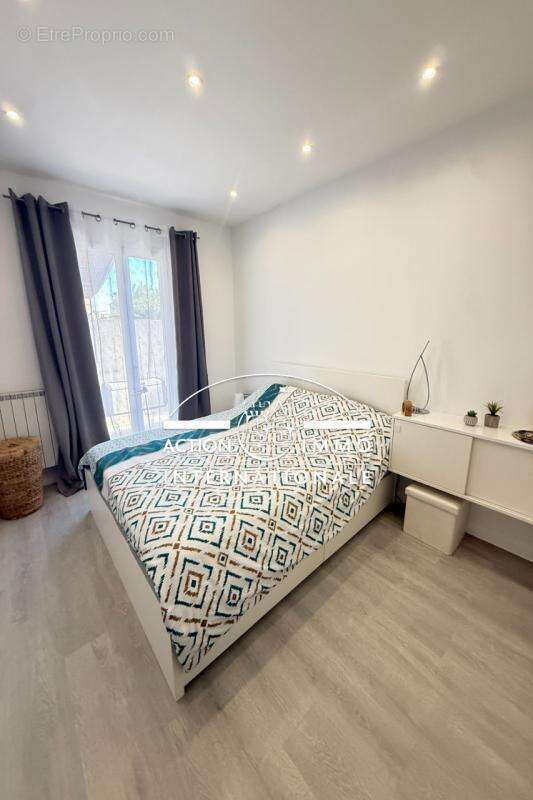 Maison à SAINT-MARTIN-DE-CRAU