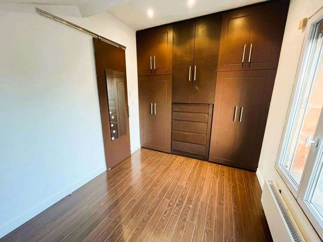 Appartement à HOUILLES