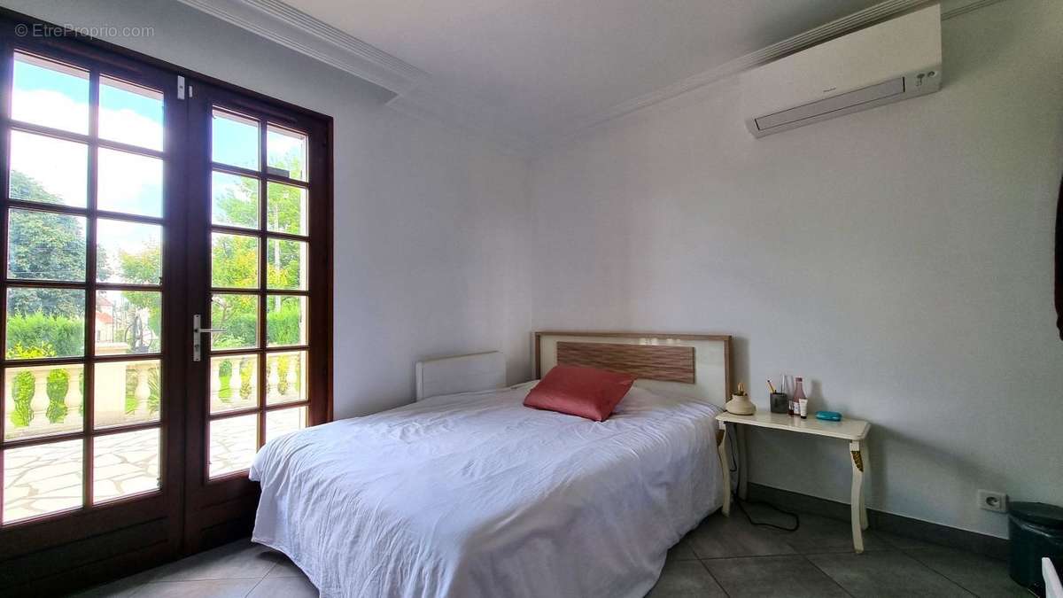 Maison à L&#039;ISLE-ADAM