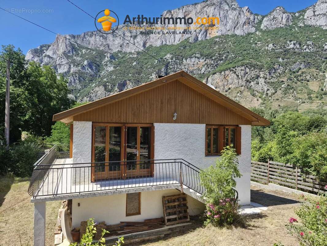 Maison 5 pièces avec garage et jardin – Aulos-Sinsat - photo 3