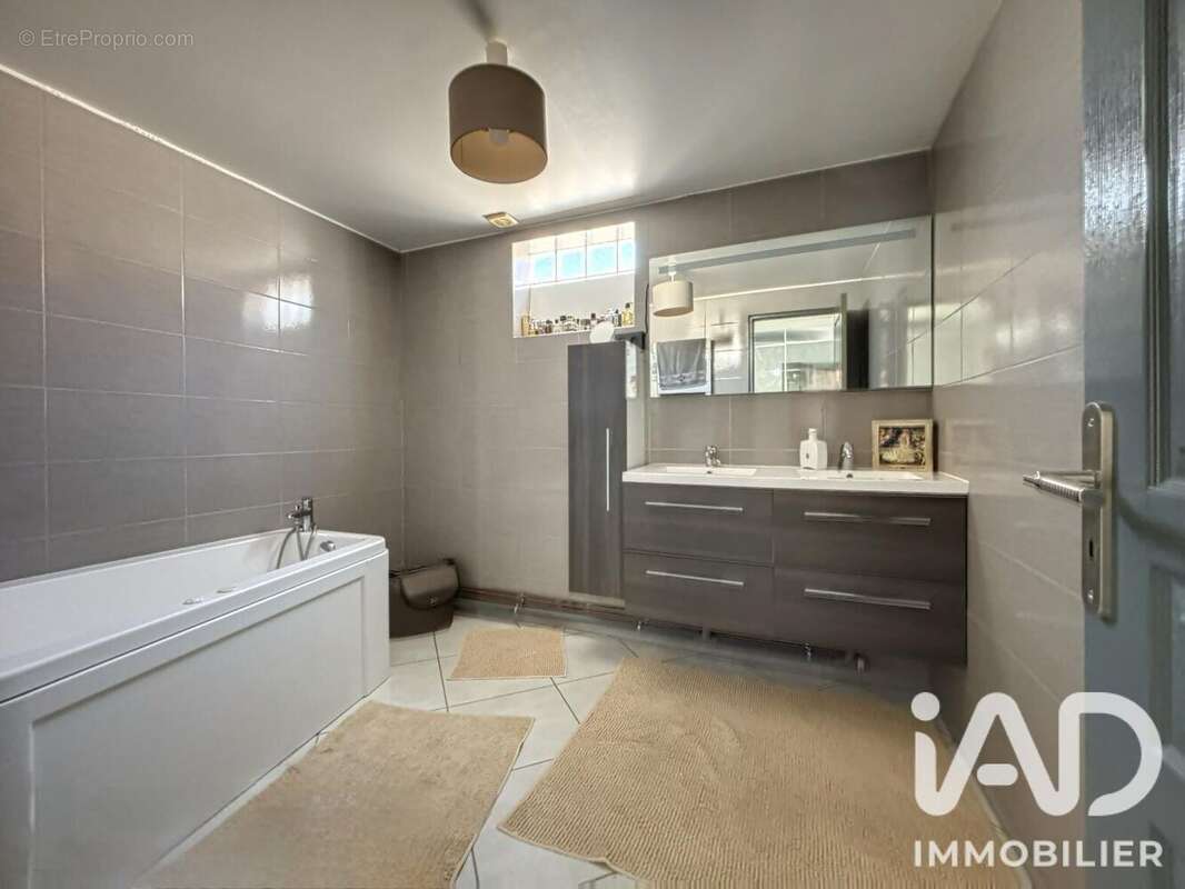Maison 130 m² à Montgeron  - photo 8