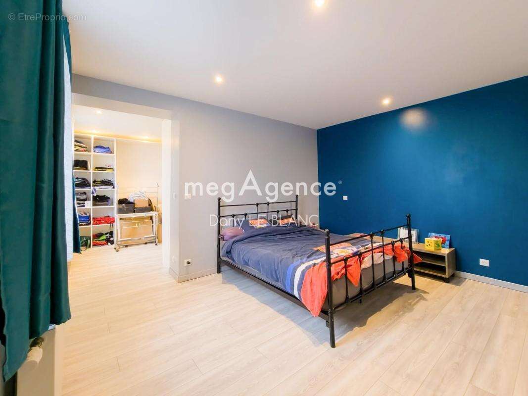Maison familiale rénovée au cœur de Voves - photo 12