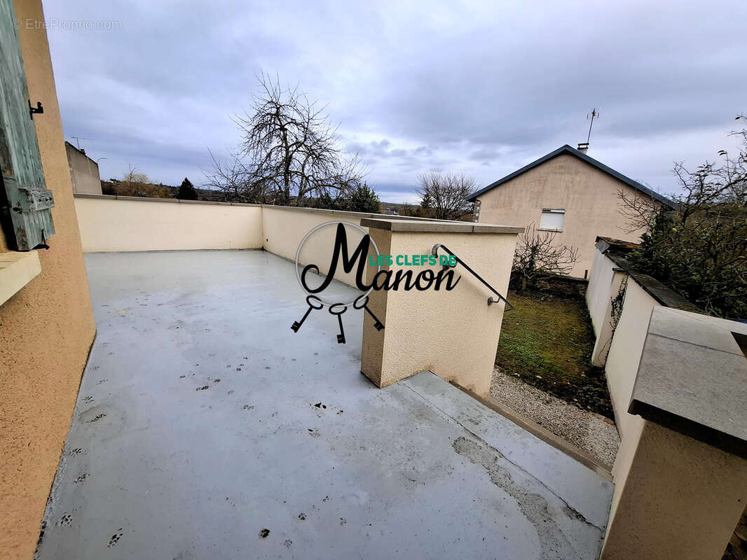 Maison à BESSINES-SUR-GARTEMPE