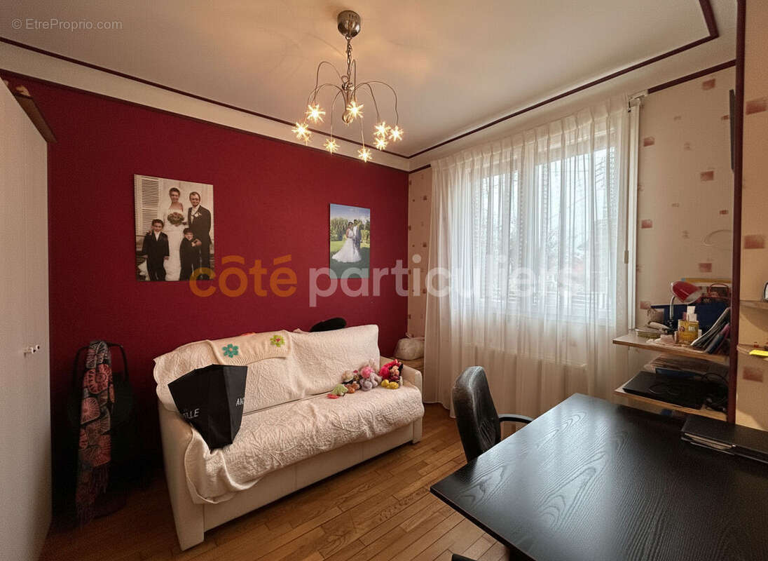 Maison à VIGNEUX-SUR-SEINE