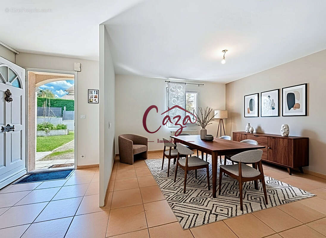 Maison à FARGUES-SAINT-HILAIRE