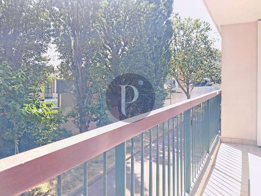 Appartement lumineux 3 pièces au centre-ville de Villejuif - photo 10