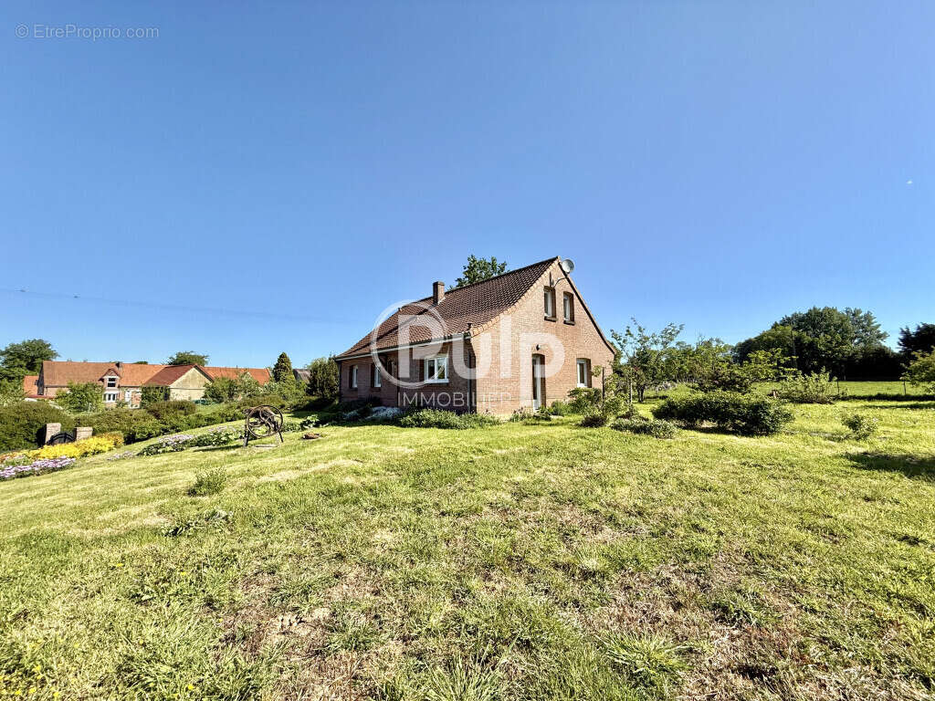 Maison à AUXI-LE-CHATEAU