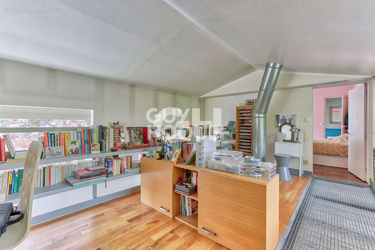 Maison à SAINT-MAUR-DES-FOSSES