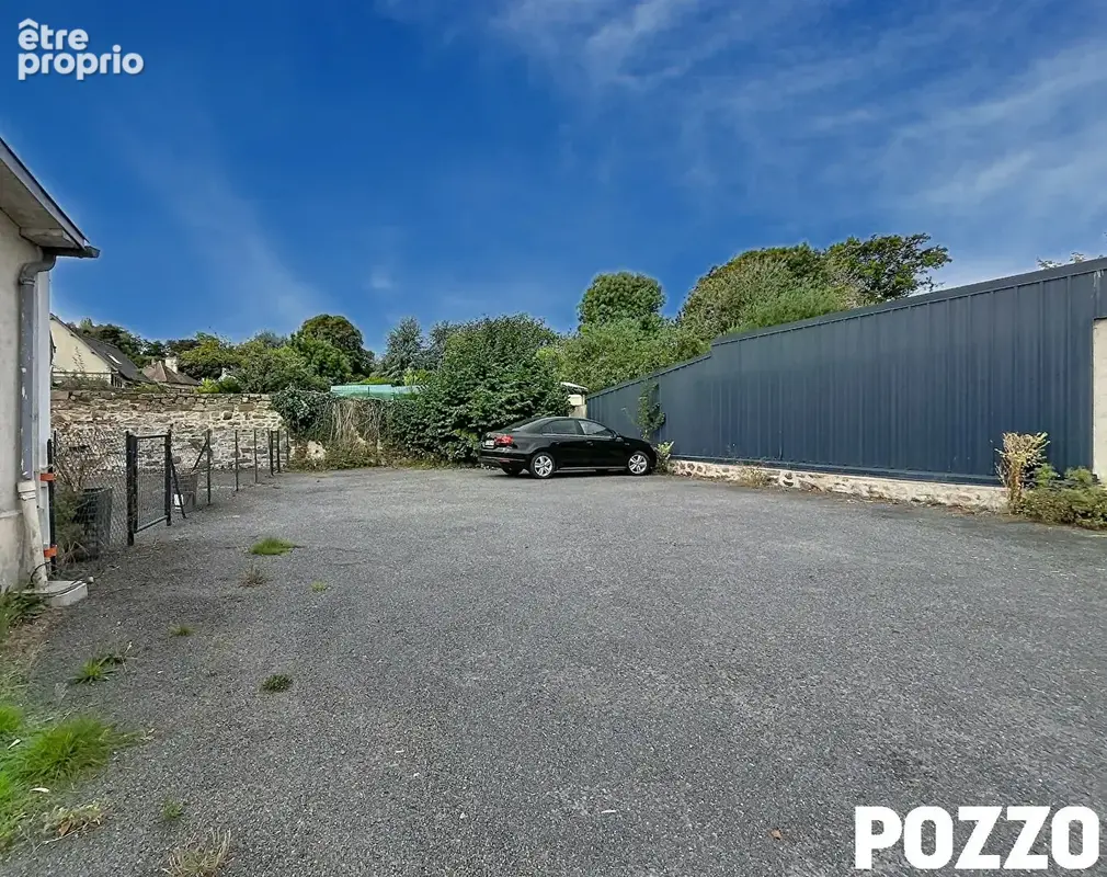 IMMEUBLE VIRE NORMANDIE (14500) 12 pièce(s) 229 m2 - photo 2