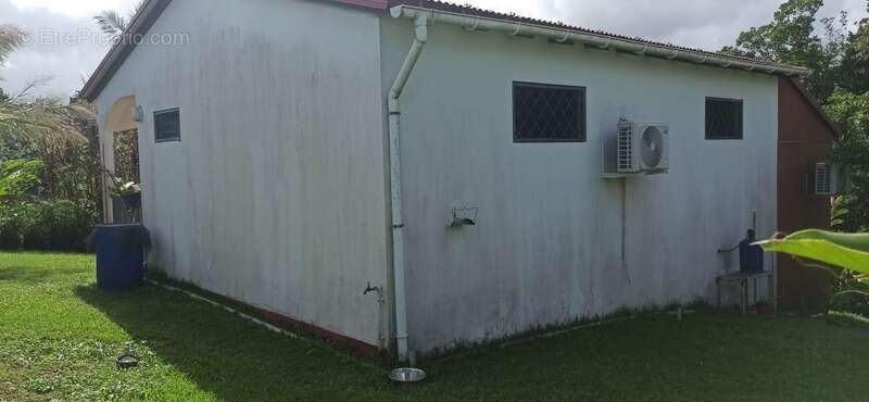 Maison à PETIT-BOURG