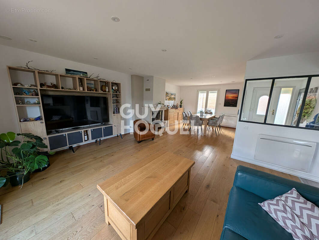 Maison à SAINT-TRICAT