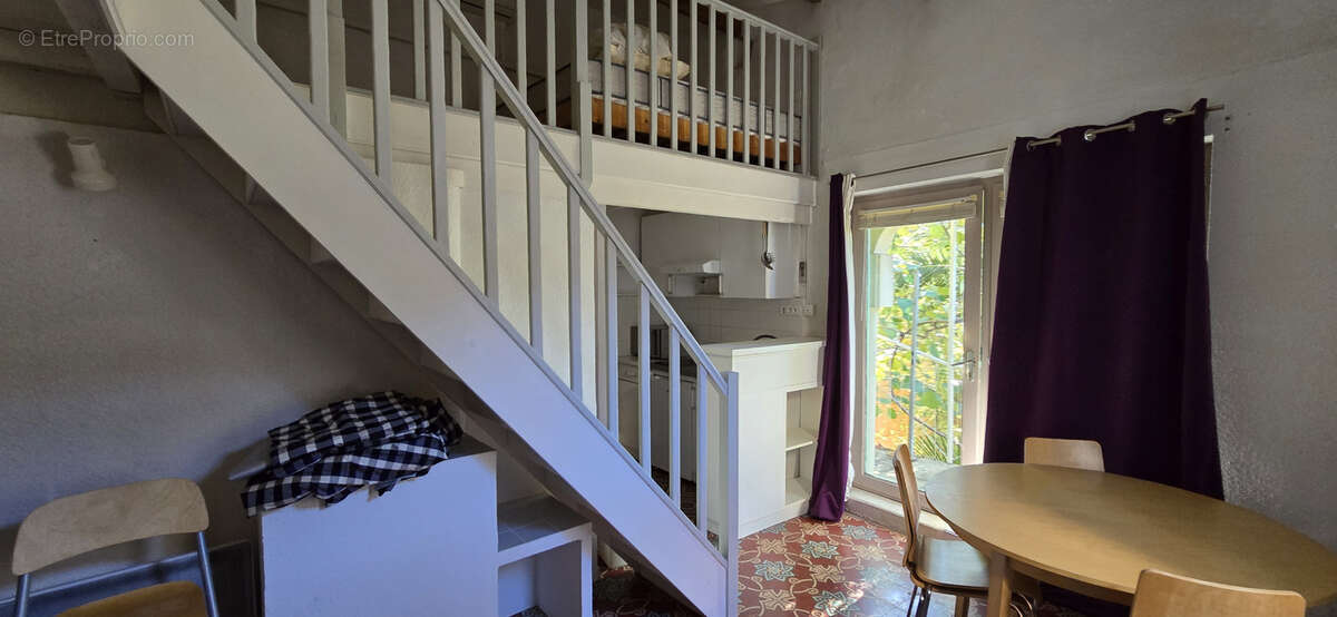 Maison à MONTPEYROUX