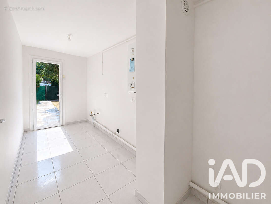 Appartement 56 m² à Frejus  - photo 8