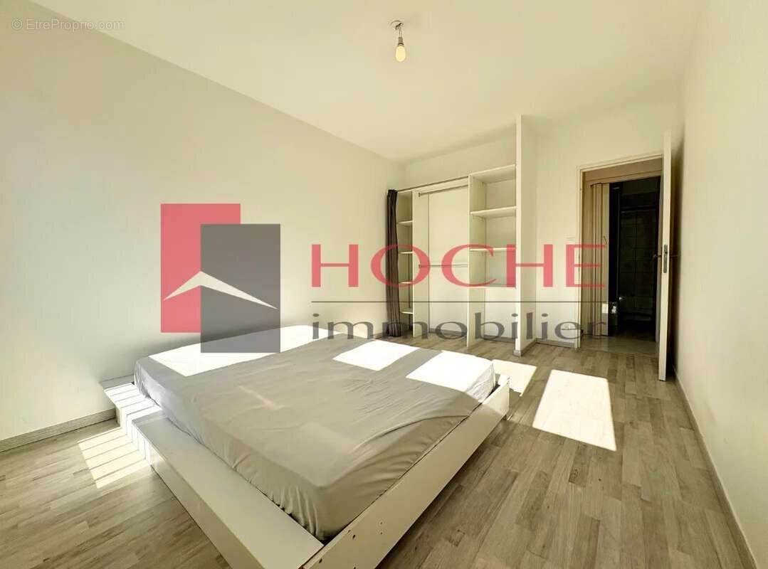5 P + C - 98 m² - photo 3