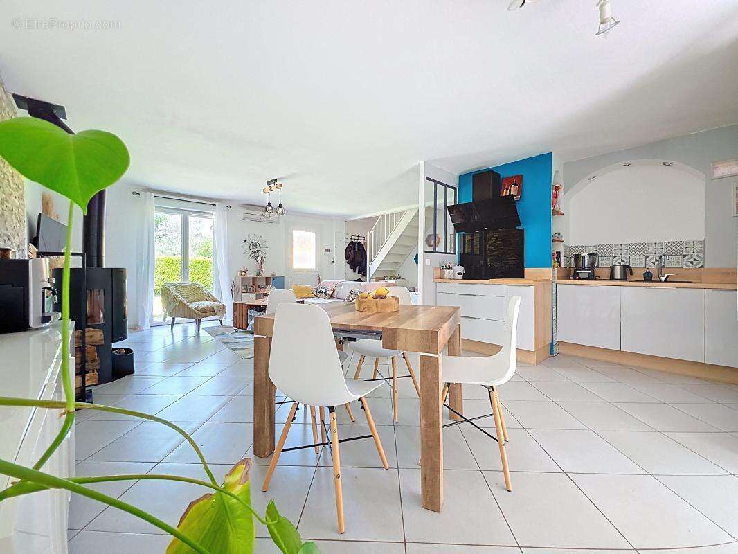 Maison à SAINT-GEORGES-D&#039;ESPERANCHE