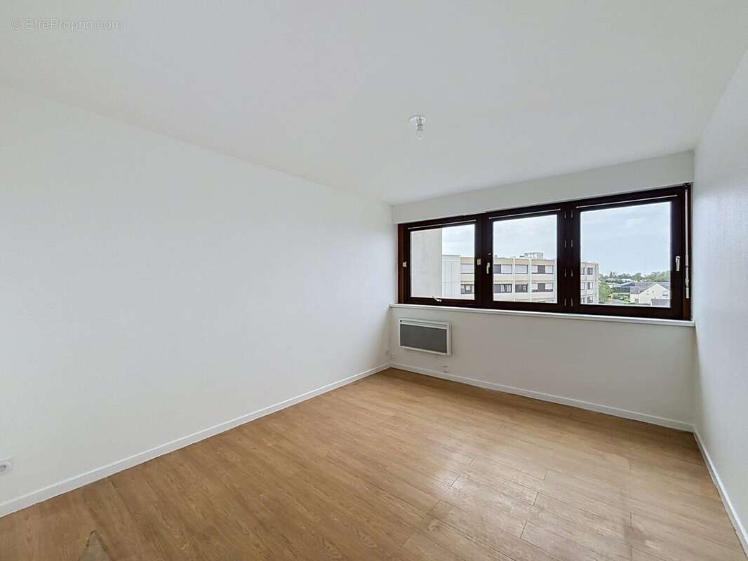 Appartement à LA CHAUSSEE-SAINT-VICTOR