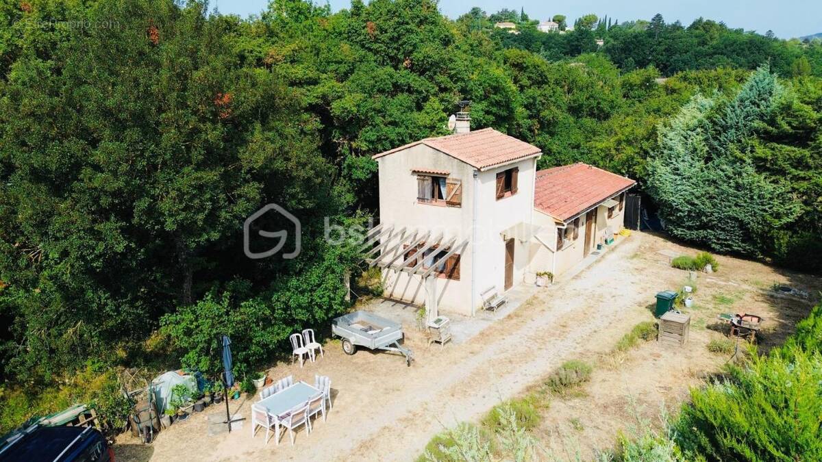 Maison individuelle  sur 1540 m2 de terrain  – Quartier recherché de Rians - photo 1