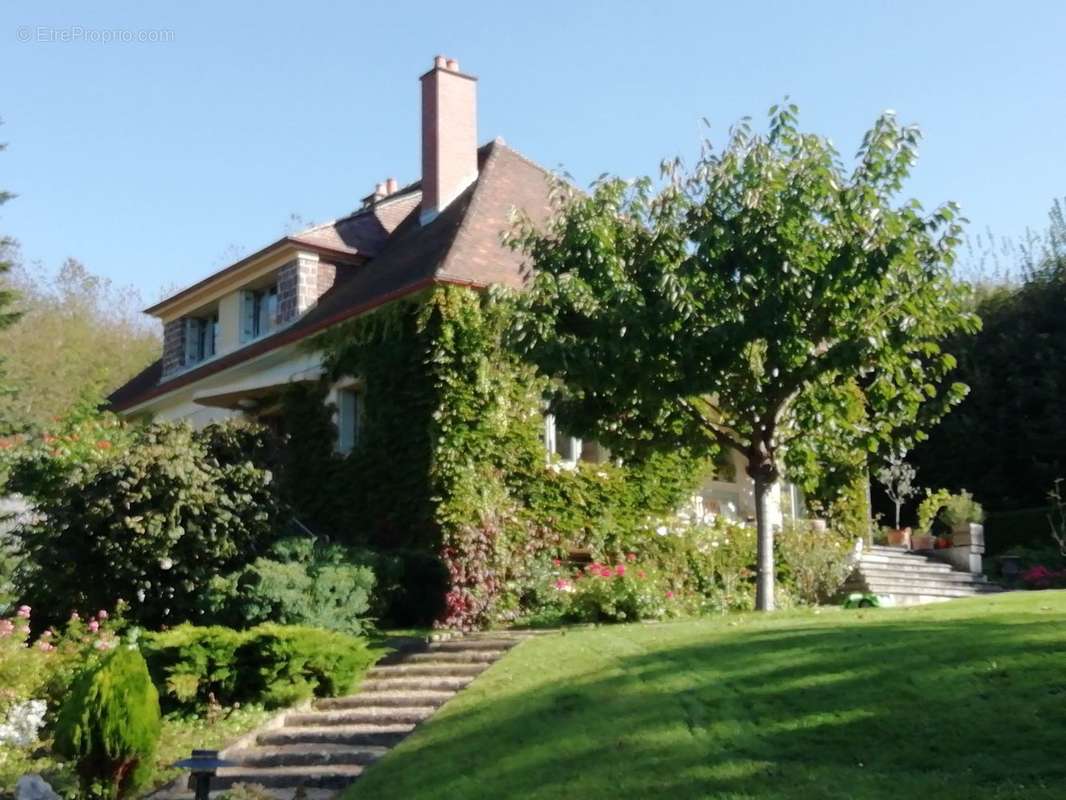 Belle maison indépendante sur terrain de 2000M2 - photo 9