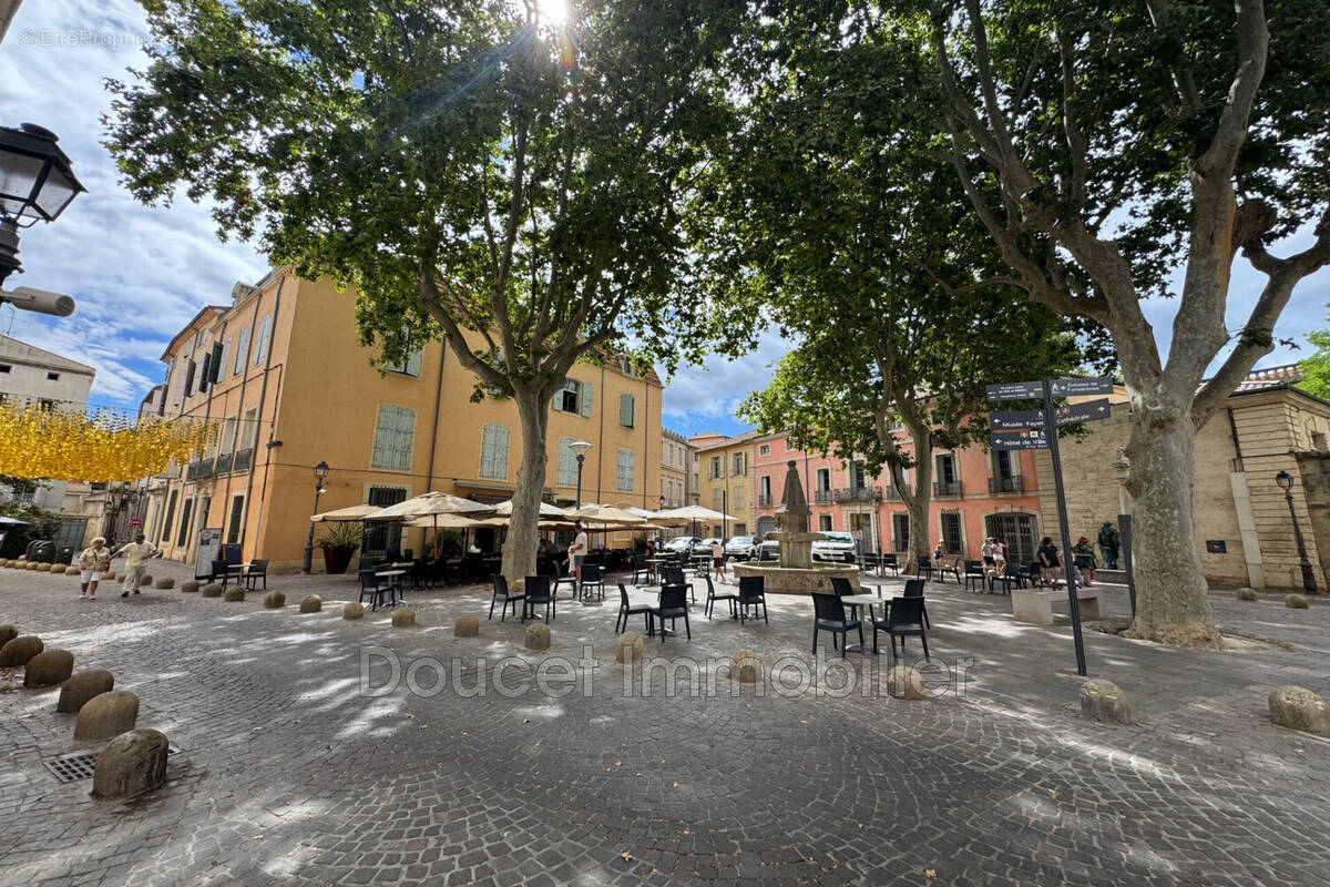 Commerce à BEZIERS