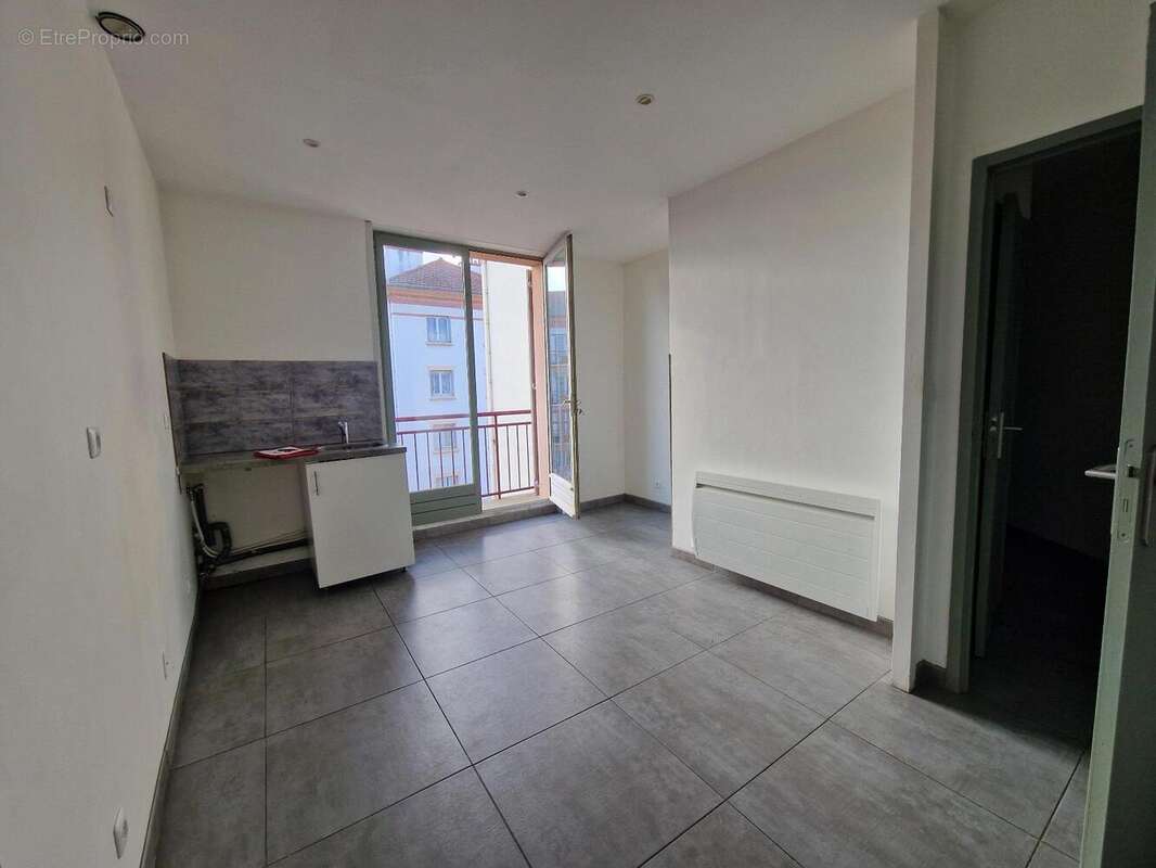   - Appartement à GRIGNY