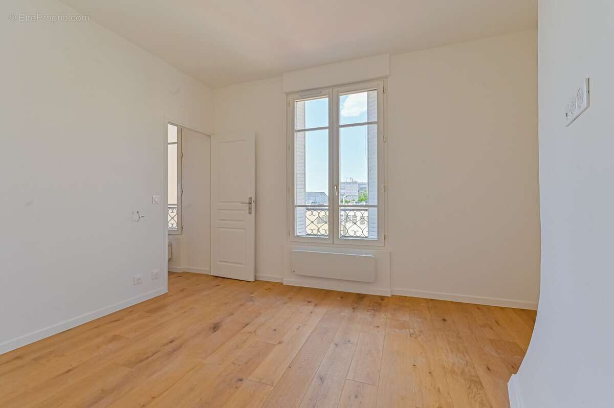 VIS_4452 - Appartement à LES LILAS
