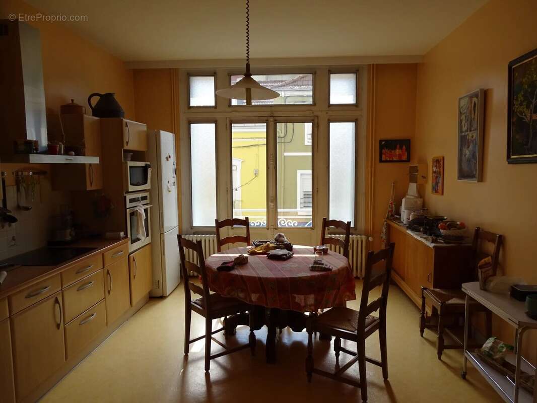 Appartement à MONTCEAU-LES-MINES
