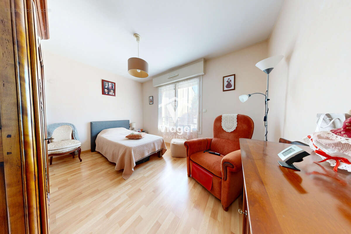 Viager libre loué à Angers - T2 59,60 m2 avec balcon et garage - photo 11