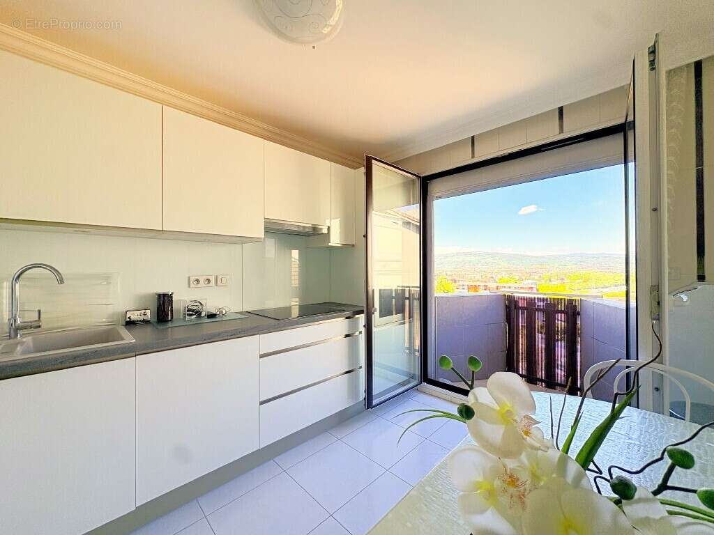 Appartement à CRAN-GEVRIER