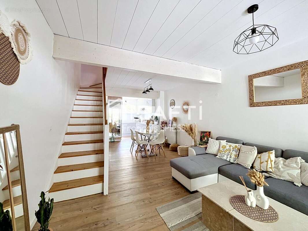 Maison 79 m² à Artigues-Pres-Bordeaux  - photo 2