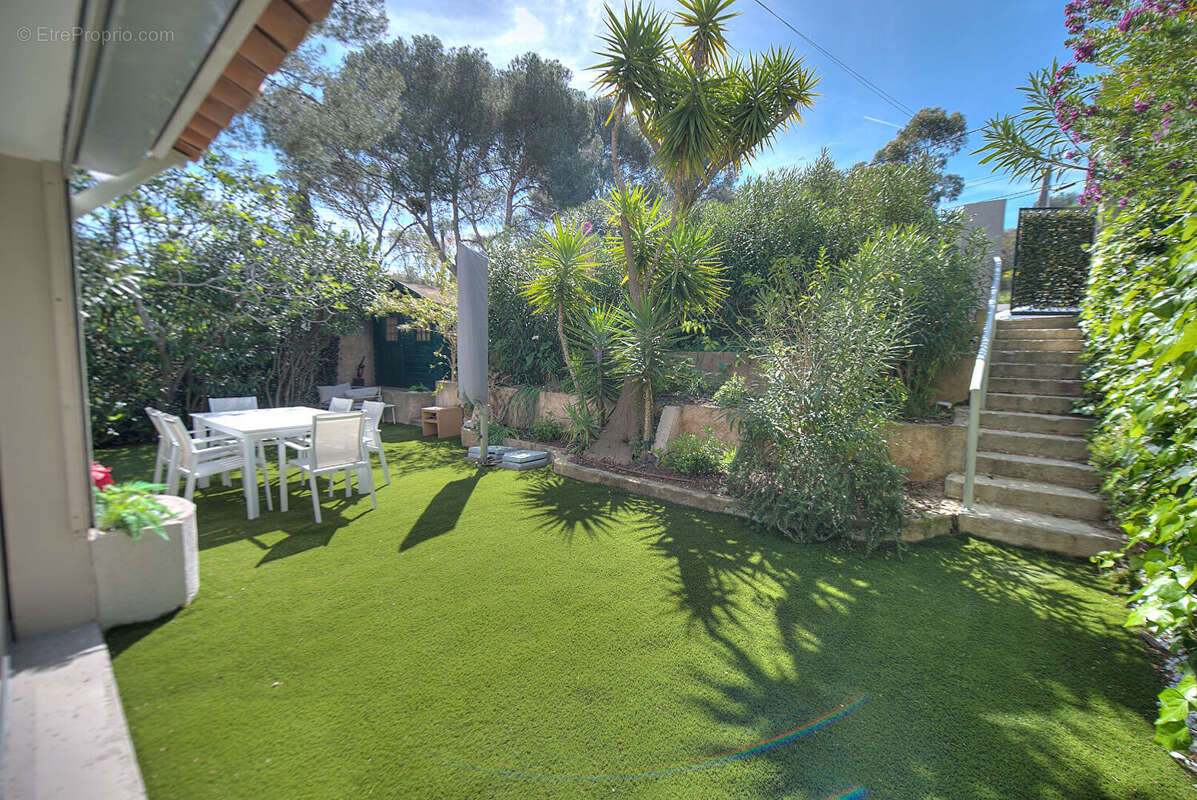 Maison à SAINT-RAPHAEL