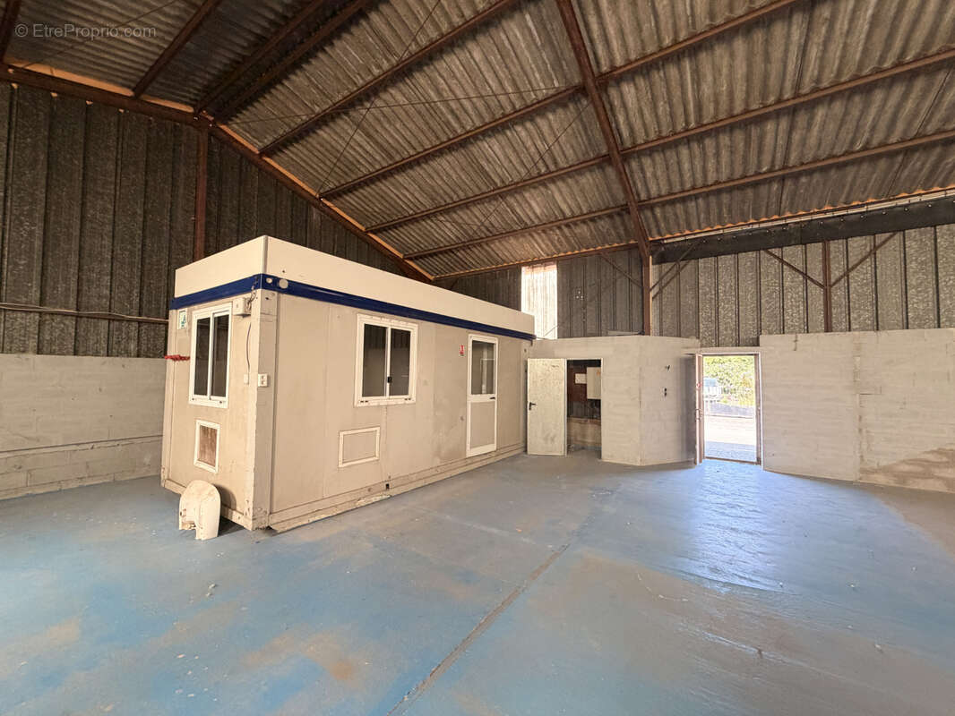 Bâtiment de 350 m2 à Essigny-le-Grand (proche Saint-Quentin) - photo 3