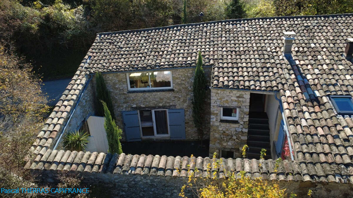 EXCLUSIVITÉ - à vendre ancienne bergerie restaurée- charme et sérénité au pied du Mont Ventoux - photo 6