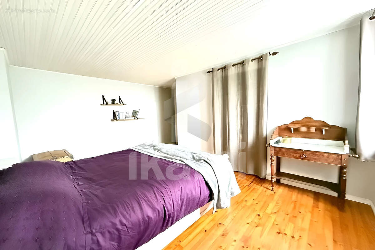 Maison à SAINT-BONNET-DE-CHAVAGNE