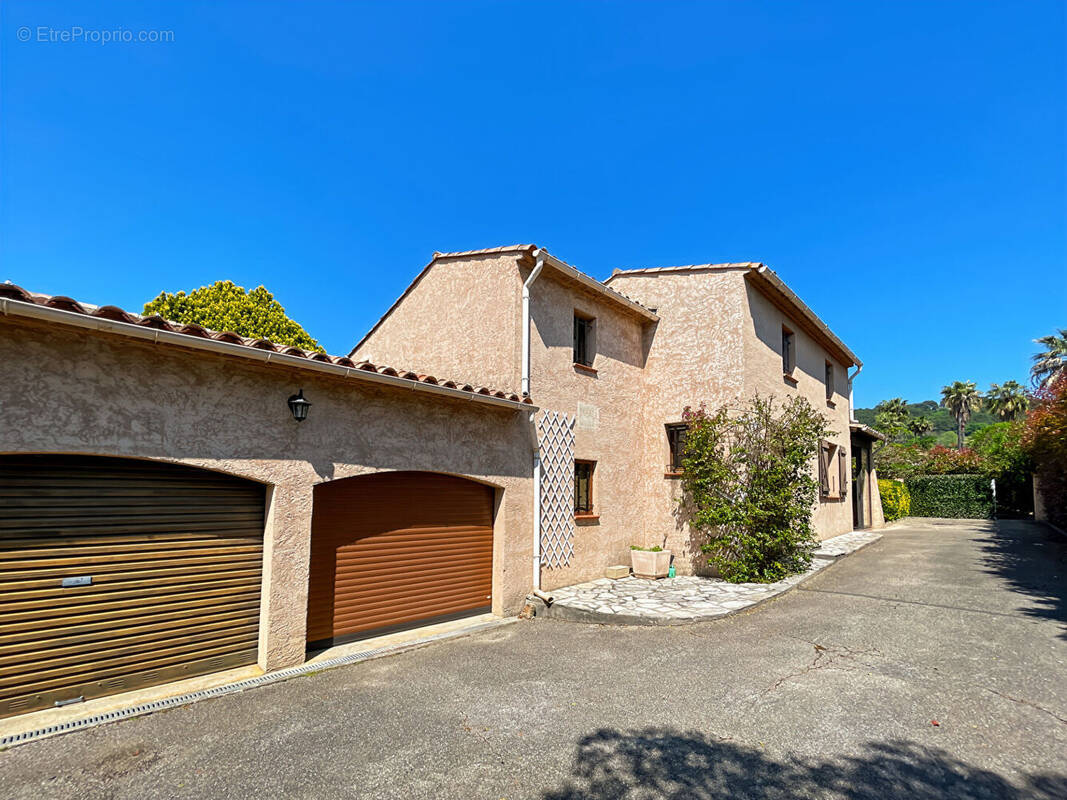 Maison à MOUANS-SARTOUX