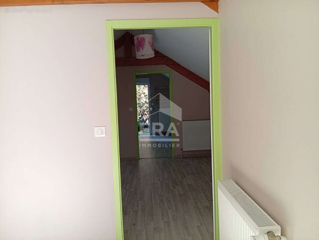 Maison à SAINT-LOUP-SUR-SEMOUSE