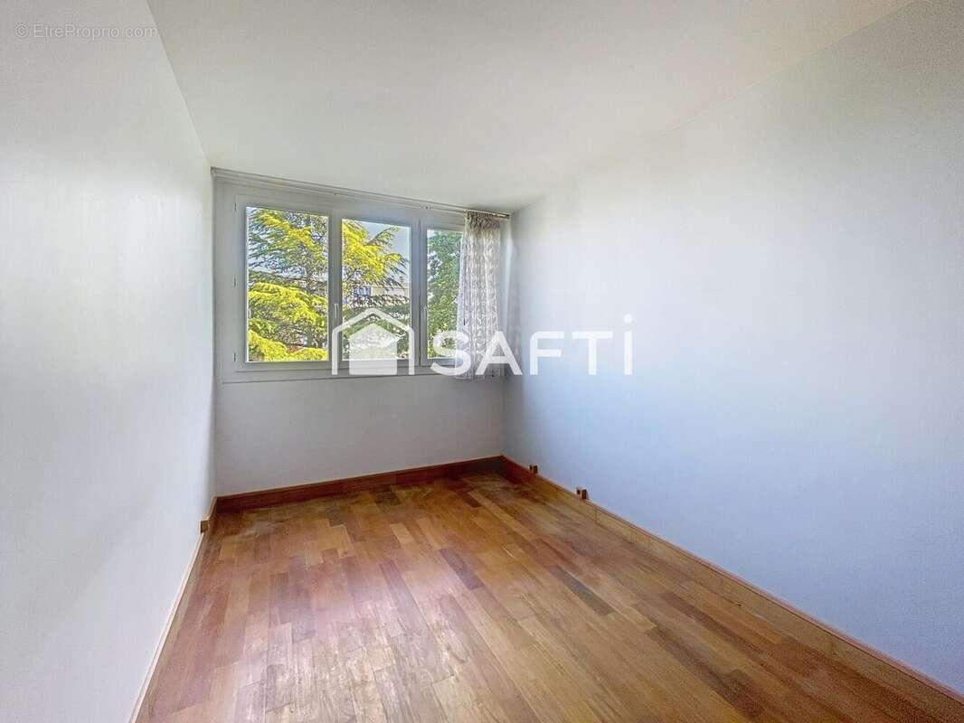 Photo 8 - Appartement à RUEIL-MALMAISON