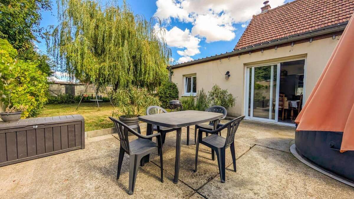 Maison à GOUZEAUCOURT