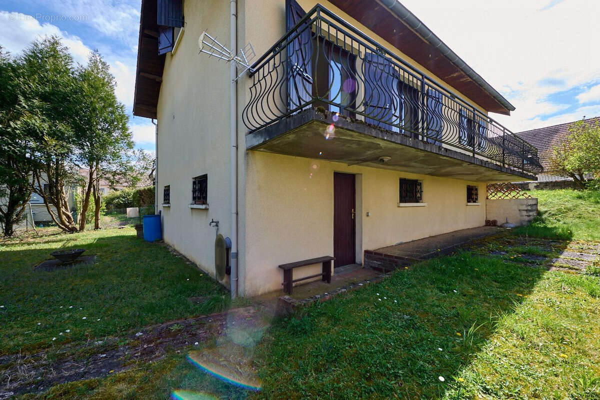 Maison à MAGNY-SUR-TILLE