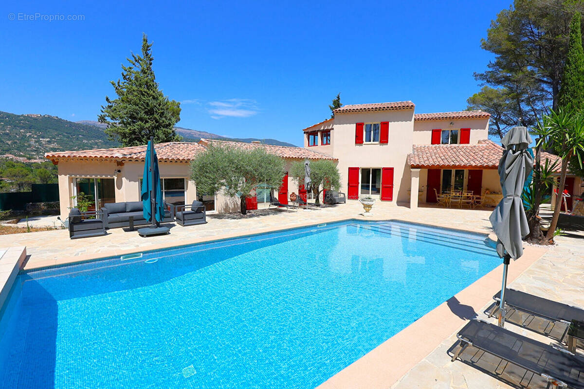 Maison à PEYMEINADE