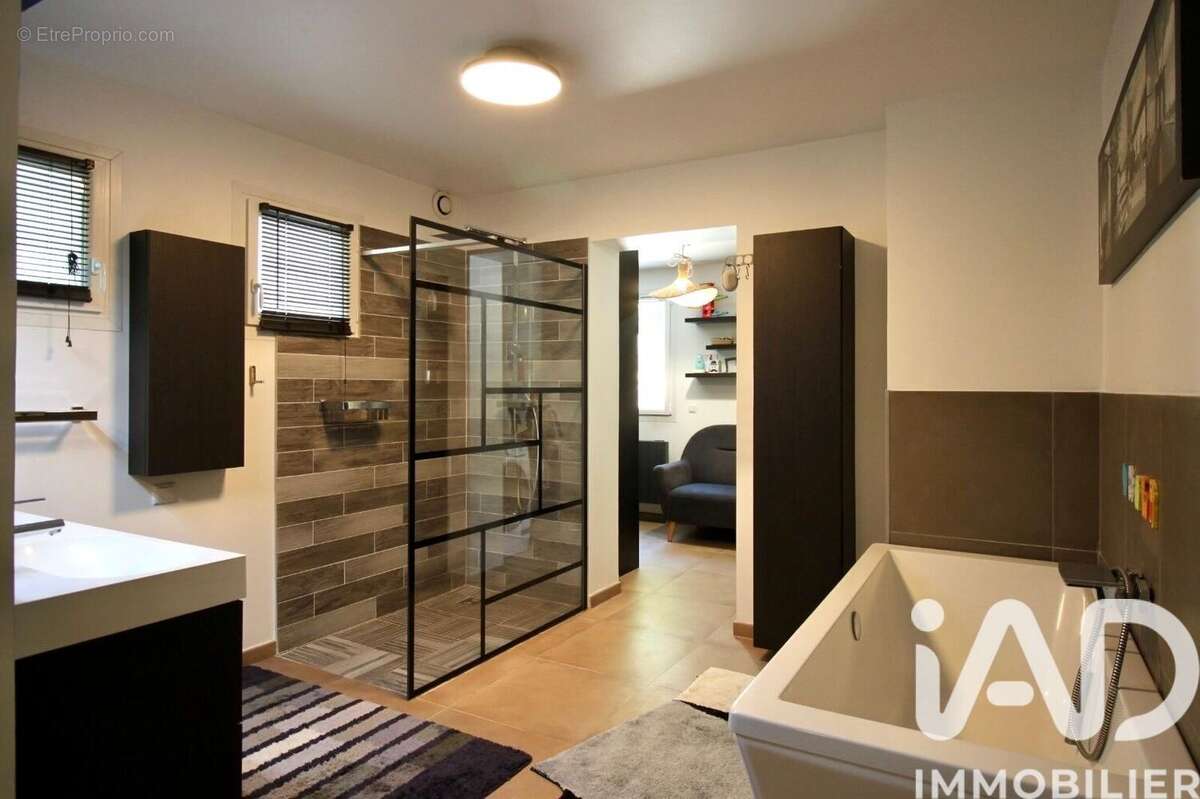 Photo 4 - Maison à MARSEILLE-12E