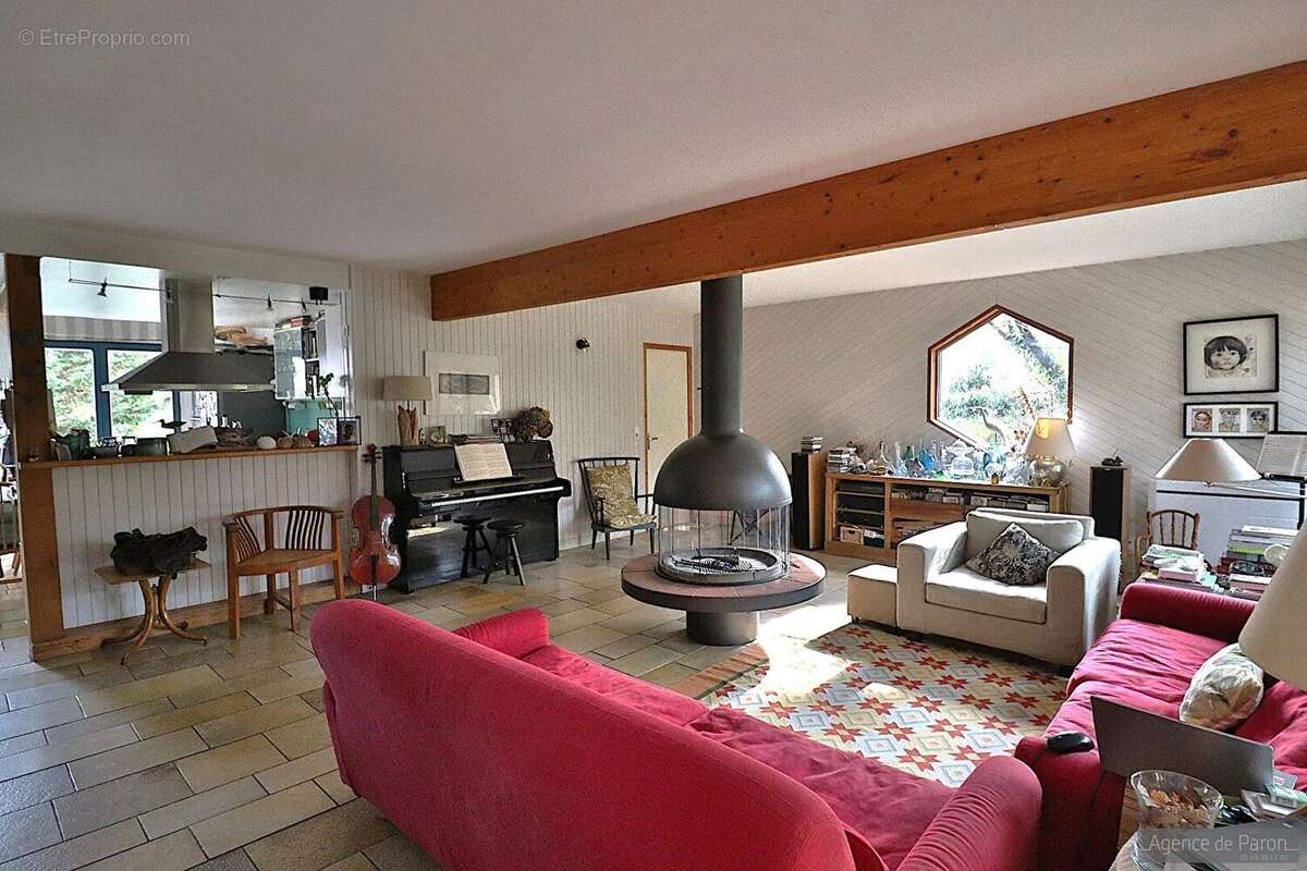 Maison à VERRIERES-LE-BUISSON