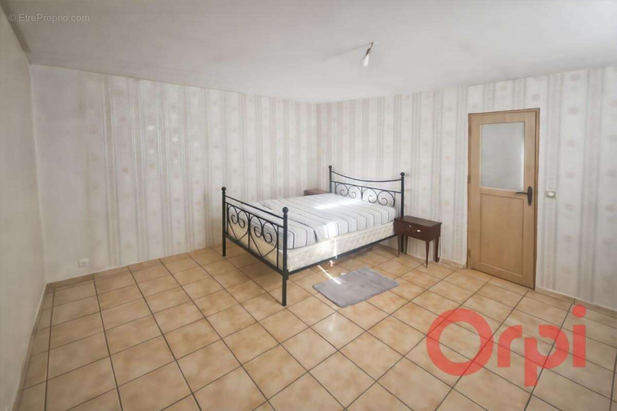 Maison à MORNAY-SUR-ALLIER