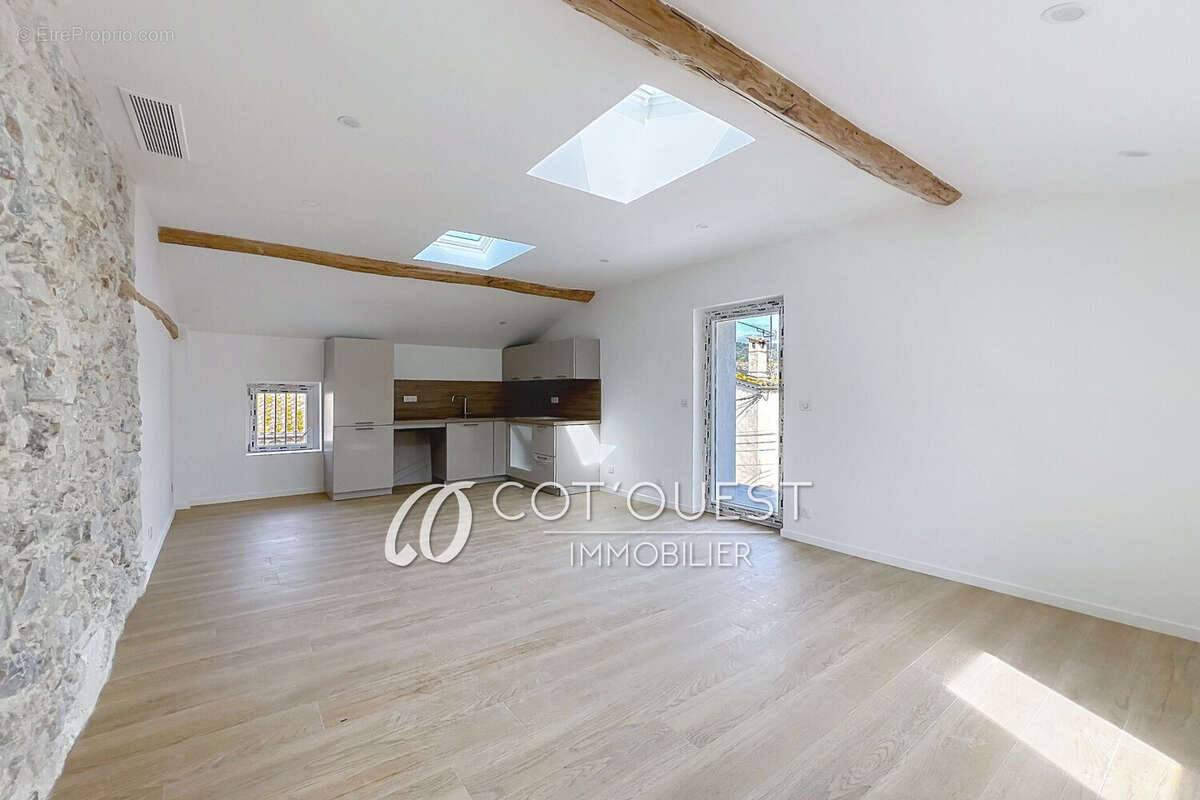 Appartement à PEGOMAS