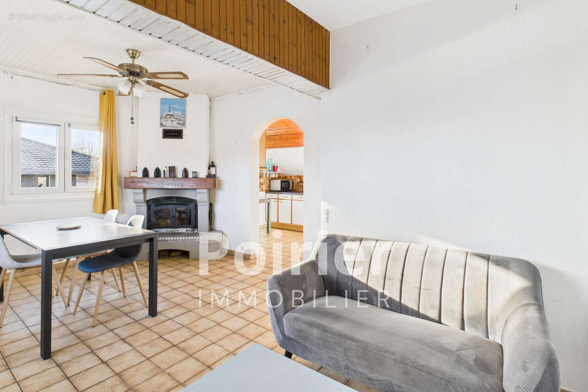 Maison à VINZIER