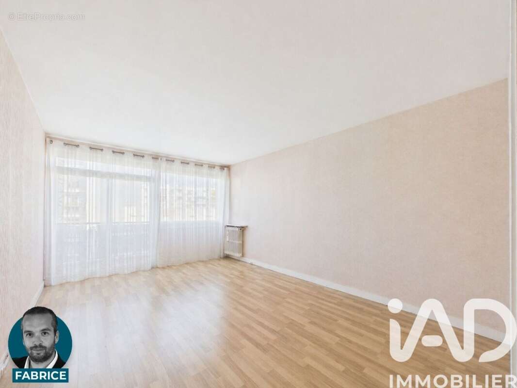 Photo 3 - Appartement à SAINT-MAUR-DES-FOSSES