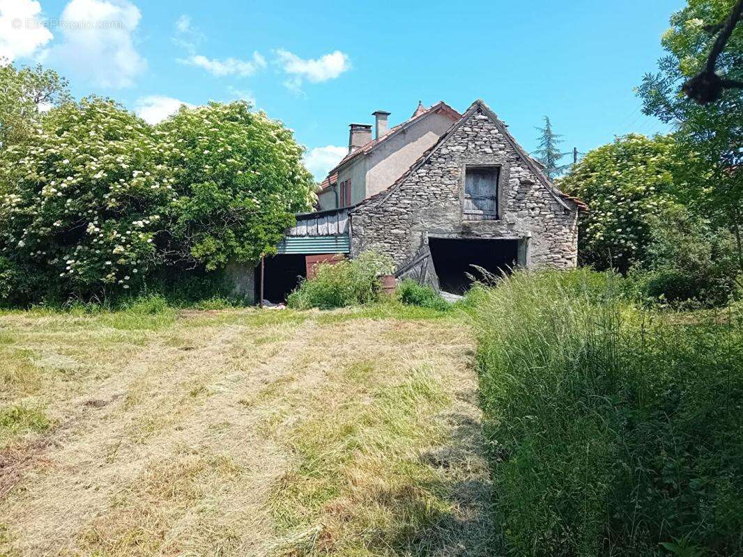 Maison à LIMOGNE-EN-QUERCY